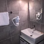 White And Blue Bed & Breakfast
