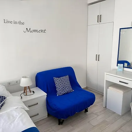 Couette-café White And Blue