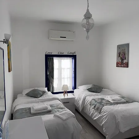 White And Blue Bed & Breakfast Bodrum