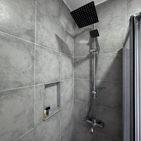 فندق مبيت وإفطار وايت أند بلو 2*