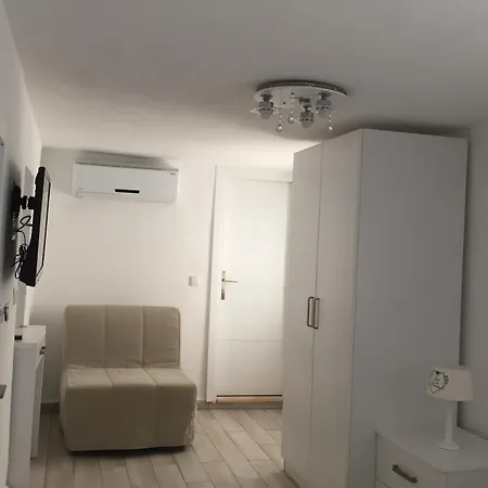 وايت أند بلو فندق مبيت وإفطار