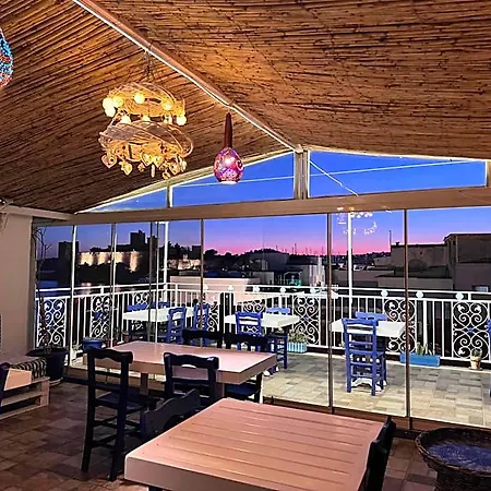 Couette-café White And Blue Bodrum